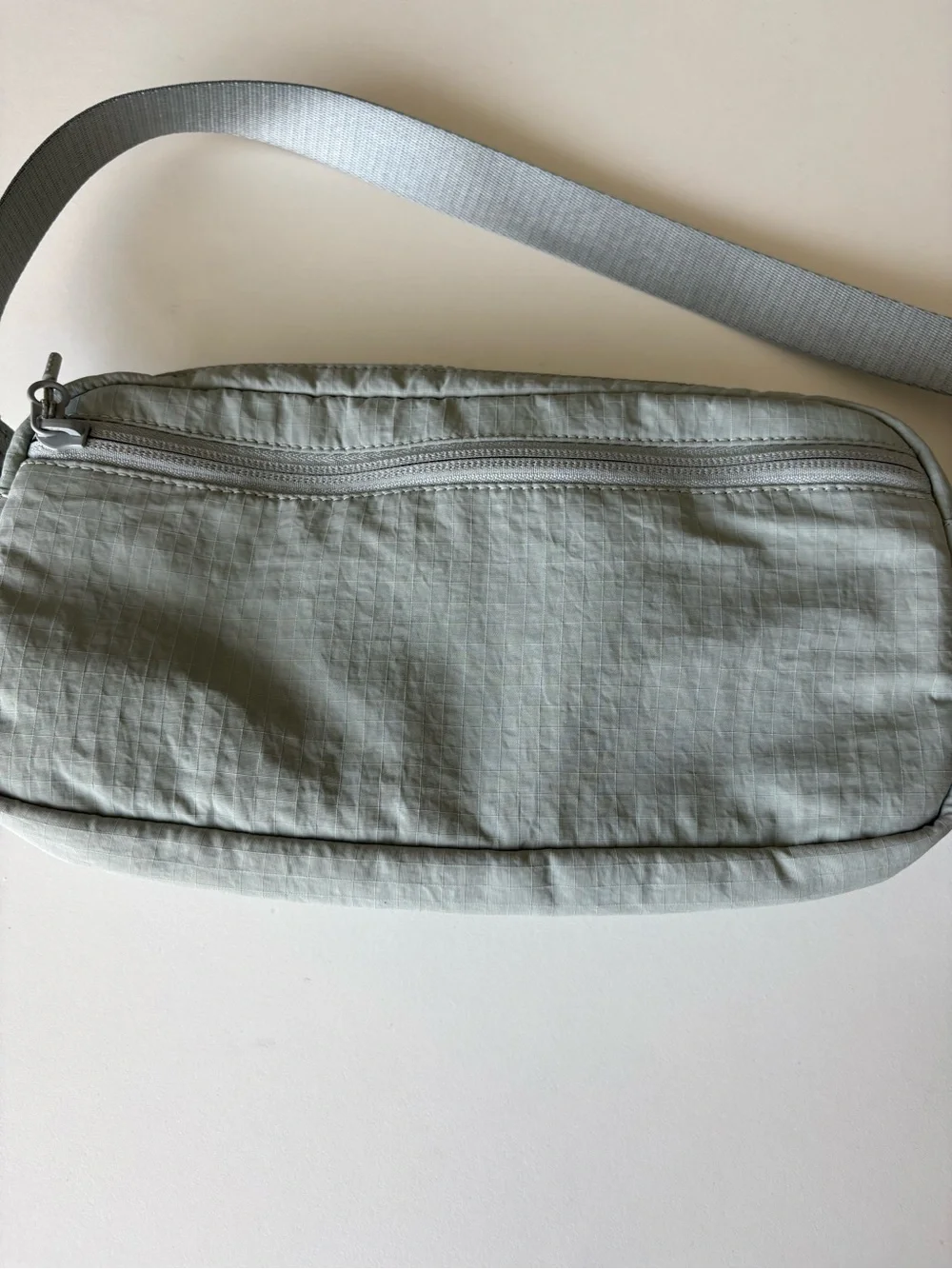 Lululemon Multi pocket crossbody bag
